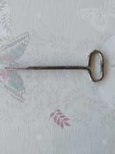 ancien ouvre boite cle a