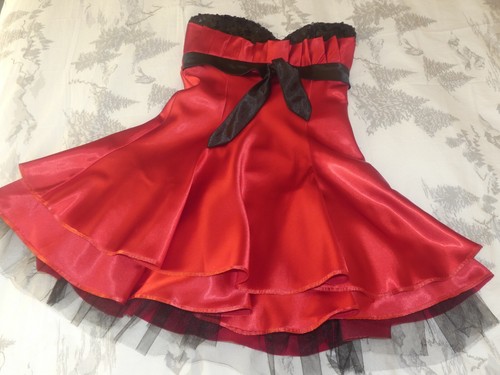 Décolletée evasée robe - décolletée,