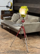 Projecteur Cinéma Sur Pied Photo . Câblage Et Peinture Neuves