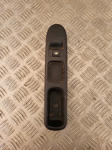 Bouton commande lève vitre