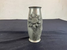 Vase en Étain décor floral - Art Nouveau - Signé Pierre Amédée Plasait -