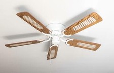 Ventilateur de plafond sans éclairage Kisa Blanc 105 cm pales chêne / noyer