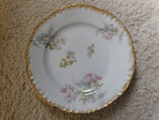 ASSIETTE EN PORCELAINE DE