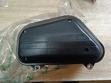 UNE BOITE FILTRE A AIR NEUVE