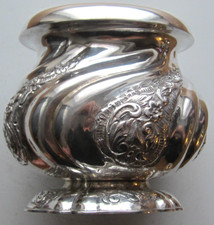 sucrier  ou pot en Argent