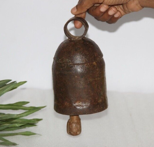 Cloche vache fer antique - en,