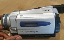 Caméscope Sony Handycam DCR-TRV16E Mini Dv Pour Pièces Ou à Réparer 