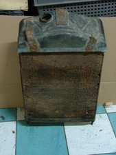 RADIATEUR VOITURE ANCIENNE PEUGEOT RENAULT CITROEN A RESTAURER OU POUR DECO