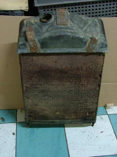 Radiateur voiture ancienne - radiateur,