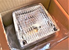 OPTIQUE DE PHARE TRAPÉZOÏDAL