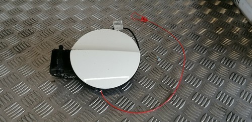 Trappe réservoir carburant - ,