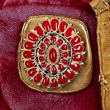 Très belle Bague rouge vintage signé Chanel, en métal doré