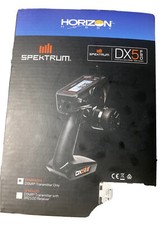 - Radiocommande Spektrum DX5