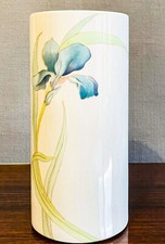 Vase Limoges Georges Boyer – porcelaine dure – iris bleu – décor moderne
