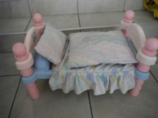 GRAND  LIT DE POUPEE 61 X 41