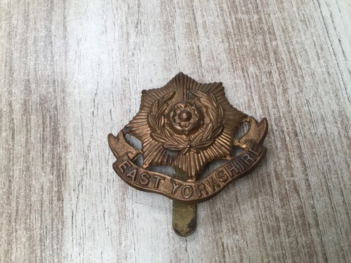 Cap badge anglais east - badge,