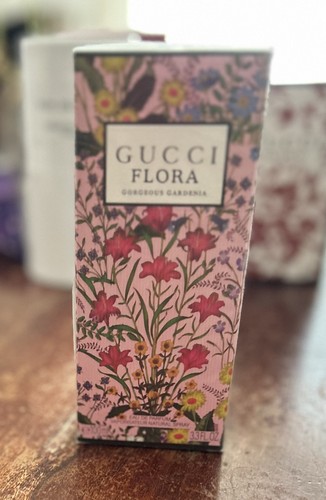 Eau parfum gucci flora - parfum,
