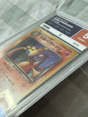 Carte pokémon dracaufeu - pokémon,
