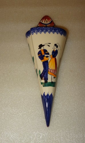 Ancienne bouquetiere cornet - bouquetiere.,