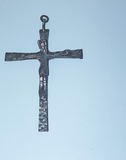 Crucifix ancien Artisanal en fer forgé - Objet Religieux