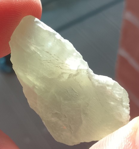 10.8gr 33x17x12mm fluorite