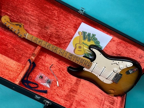 Fender stratocaster 3cs used - stratocaster,