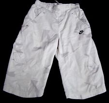 PANTACOURT NIKE - TAILLE  10 / 12 ANS OU M