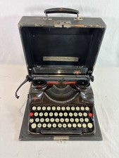 Machine à écrire Groma Model