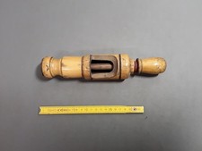 ancien embouchonneur bouchon vin vigne vigneron  bois pharmacie