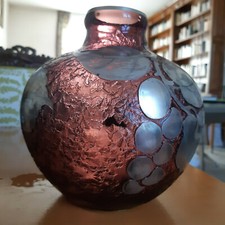 Vase en verre violet Art Déco