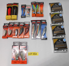 LOT DE 15 LEURRES  + 2 CUILLERES RAPALA + 4 BOBINES SUFIX LOT N° 454 NEUF