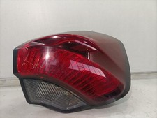 52185921 feu arrière droit