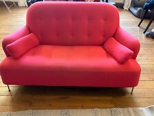 canapé cinna rose élégant 2 places en tissu bon état,  assise parfaite