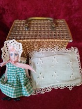 Ancienne poupée mignonnette