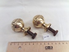 2 boules en laiton décors d'ameublement  Ø 4 cm H: 5,5 cm filetage M10 (DB51)