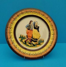 Assiette signée HENRIOT