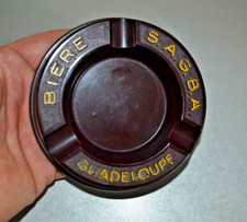 Beau cendrier publicitaire