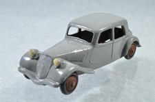 BK352 Dinky Toys France #24N Citroën Traction Avant 11 BL R/-