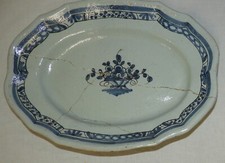 ROUEN - FORGES-LES-EAUX : Plat cul noir 22 x 30 cm (restauré)