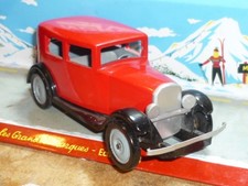 ANCIEN JOUET PEUGEOT 201  BOIS LAQUE TOLE AROUTCHEFF DEJOU  VILAC TINTIN ?