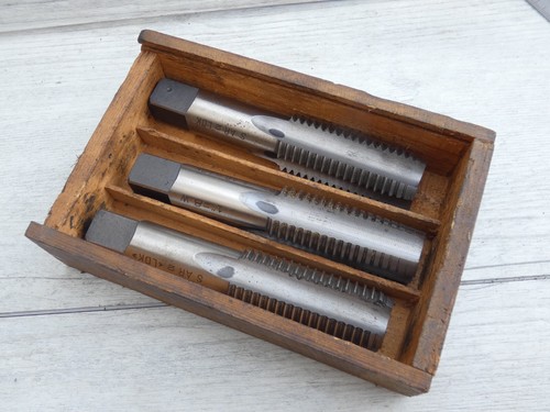 Set jeu taraud - taraud, lèvres