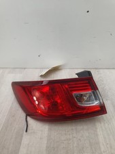 Feu arriere principal gauche