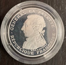 VEME RÉPUBLIQUE - PIEFORT