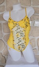 Body en dentelle jaune avec
