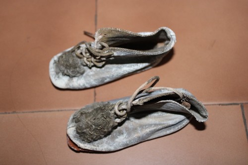 Paire chaussures poupée - chaussures,