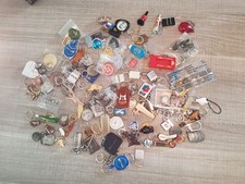 GROSSE COLLECTION DE PORTE CLEFS ANCIENS