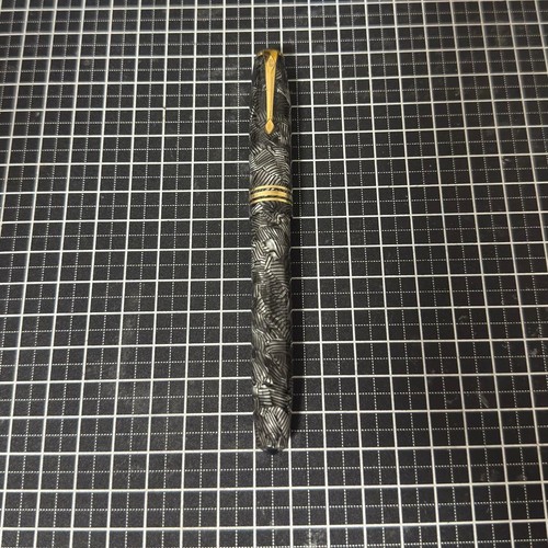 Conway stewart fountain pen - conway,