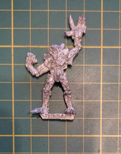 Warhammer Old world :  Dryade