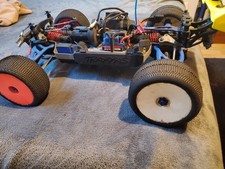 Traxxas E-revo 1/8 ...