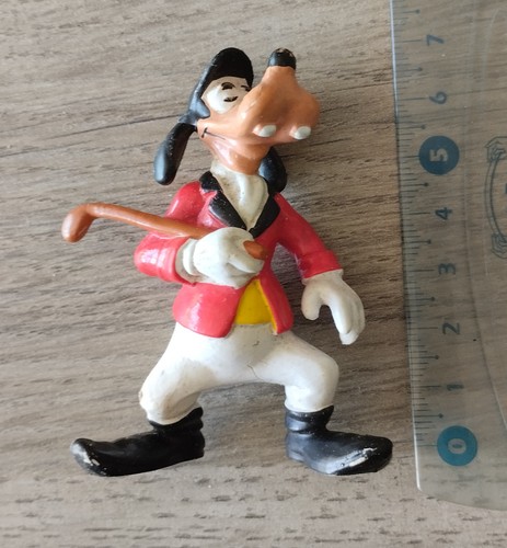 Figurine dingo joue polo - joue, au